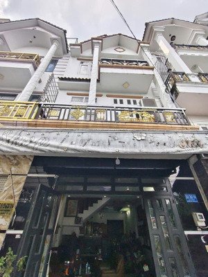 bán nhà phố 1/ht07 trệt 3 lầu đường 8m khu nhà phố liền kề