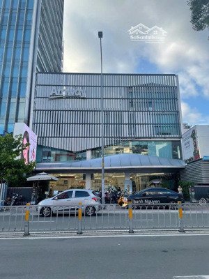 vị trí siêu đẹp - mt nguyễn thị minh khai, quận 3 - 20x35m - 5 tầng - hđt 825 triệu/th - giá 400 tỷ