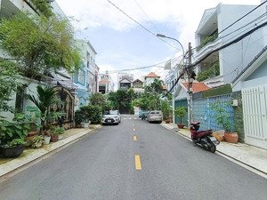 cho thuê mặt bằng kinh doanh giá 33tr, kết hợp làm văn phòng và ở, đường xe hơi, trung tâm q2