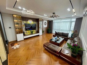 1 siêu phẩm - phố trần khát chân - đẹp mới - vài bước ra phố - 5 tầng thang máy hơn 10 tỷ