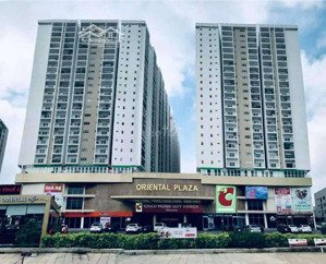 cho thuê cc 2pn, 2wc, 82m2 tại oriental plaza, 12 triệu, q.tân phú, hcm chỉ với giá tốt