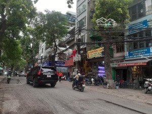 siêu phẩm mặt phố - thang máy - có hầm - thông sàn - kinh doanh gì cũng được - cho thuê hái ra tiền