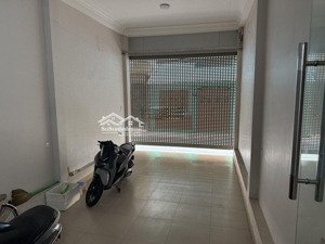 bán gấp nhà phân lô cán bộ xa la, hà đông siêu hiếm diện tích: 80m2 ô tô tránh nhau, ô tô vào nhà