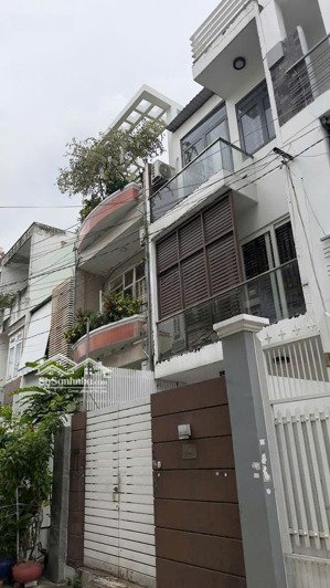 bán nhà hẻm 6,5m thông tứ tung, đang cho thuê giá 15 triệu / tháng