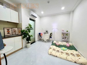 phòng mới xây chưa bóc seal - còn thơm mùi sơn