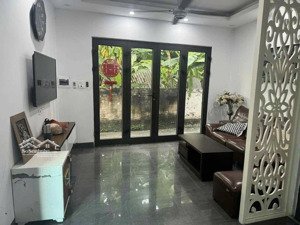 ngọc thụy 40m2 9 triệu lh zalo) cho thuê nhà nguyên căn