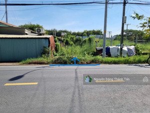 chú minh gửi bán lô góc 2 mt trước sau 145m2 vuông vức, đường nguyễn thị lắng đường nhựa 12m, shr