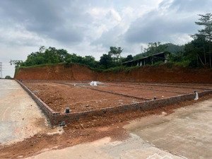 chỉ 520tr sở hữu ngay đất full thổ cư sẵn sổ gần vườn vua phú thọ