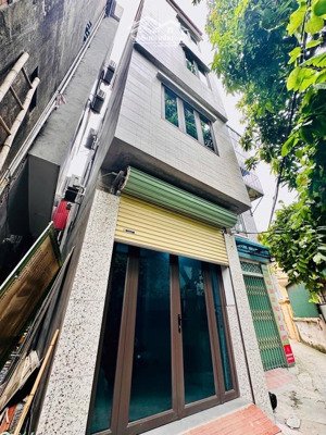 nhà mới kính koong - 1 nhà ra phố - tiện ích - an sinh - dân trí cao