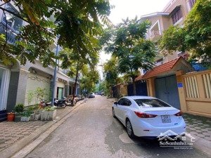 biệt thự nam từ liêm vỉa hè ô tô tránh kinh doanh 131m2 - 5 tầng - sổ đỏ - giá rẻ