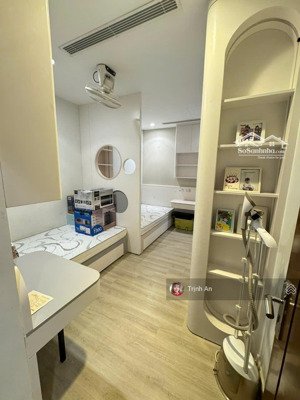 bán căn 2 ngủ 79,2m² p12.09 times city view bể bơi, nhà đẹp, giá 10,95 tỷ