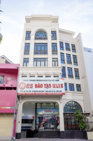 vị trí vàng - cho thuê nhà mặt phố trần quốc hoàn 100tr. dt 90m2 x 7 tầng. mt 6m. lh 