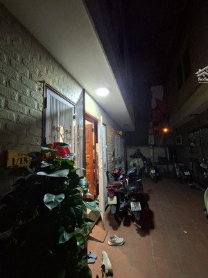 full nội thất - cách 1 nhà ra đường to, ô tô tránh.r