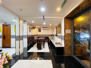 siêu phẩm toà căn hộ dịch vụ vị trí vip 2 mặt tiền 7 tầng thang máy dương quảng hàm