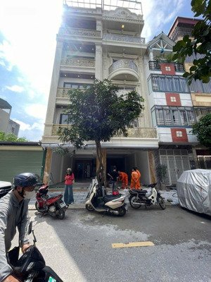 phân lô thạch bàn - long biên - 7 tầng tháng máy - vỉa hè - ôtô - kinh doanh - 60m - mt 5m - 18 tỷ