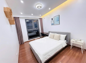 bán căn hộ 2 phòng ngủ pearl plaza view đẹp, giá tốt