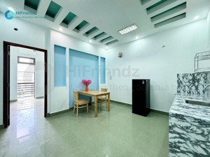 cho thuê căn hộ 1 phòng ngủ , ban công thoáng, full nội thất