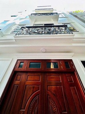 bán nhà phố tây hồ gần thung lũng hoa view hồ tây 7 tầng thang máy nhỉnh 14 tỷ