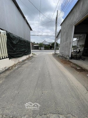 chính chủ cần bán đất 377 m2 (có 240 m2 thổ, ngang 14,6m) giá 2,2 tỷ diên lạc - diên khánh!