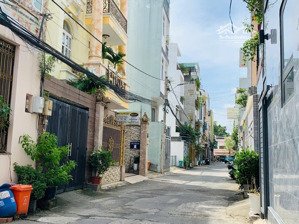 hàng hiếm! nhà vị trí trung tâm nhà 4 tầng gần vincom thủ đức p. linh chiểu 60m2- 8.8 tỷ