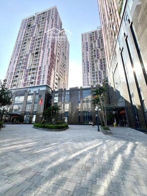 bán căn hộ lô góc toà chung cư usilk city ct1-103 loanh quanh 7 tỷ