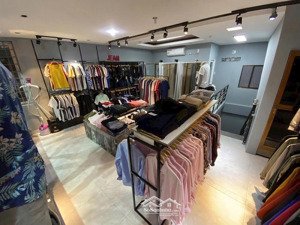 bán nhà mặt phố tại ngô gia tự, 14 tỷ, 40m2, mặt tiền 6.2m, pháp lý đầy đủ, uy tín!