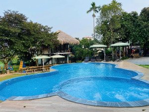 cần cn villa nghỉ dưỡng đang đông khách vân hoà ba vì hơn 2000m doanh thu hơn 2tỷ/năm_ chỉ 2x tỷ