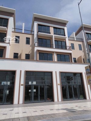 bán gấp 2 căn góc siêu đẹp tại t&t millennia city long hậu