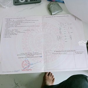 siêu phẩm 3 tầng mặt tiền đường nại tú 1 sát sông hàn
4 phòng ngủ rộng rãi,3 tolet