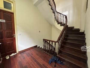 nhà hoàng văn thái - thoáng trước sau - nở hậu - đủ công năng - tiện ích bạt ngàn.