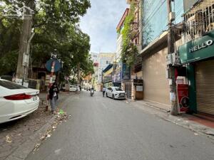 Bán nhà mặt phố Hoàng Ngân 130m2 nở hậu - Giá đầu tư.