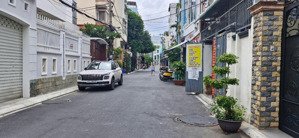 bán nhà thu nhập 30tr/th, 8 phòng khai thác, hẻm 7m, sát vincom tân bình, giá 15.5 tỷ. sổ riêng.