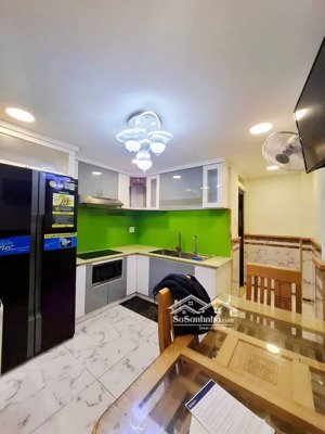 bán nhà hồ thị kỷ 33m² 5 tầng - 7.98 tỷ - vị trí đắc địa hiếm có