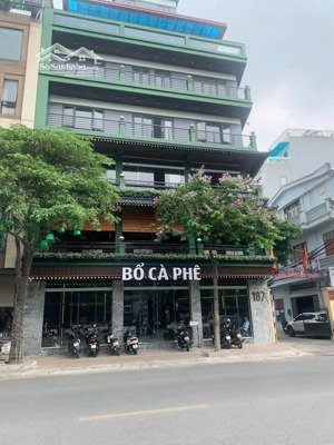 cho thuê nhà khu starlake tây hồ - 150m² x 3 tầng + tum, mặt tiền 7.5m, vị trí đắc địa tây hồ