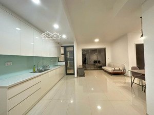 căn hộ hiếm tầng sân vườn tại the view 2 phòng ngủ, 91m² giá 8.2 tỷ. liền kề phú mỹ hưng -quận 7