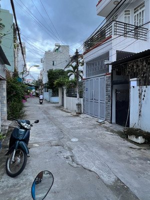 siêu phẩm phước long nhà cấp 4 gần biển, hẻm ô tô tới tận nhà