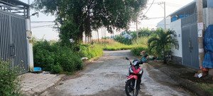 chủ gửi bán lô đất kdc samsung đường bưng ông thoàn giá 3,9 tỷ, 56m2