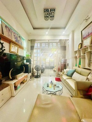 căn hiếm_ cách 1 căn ra chợ đào cam mộc_phạm thế hiển_ xe hơi ngủ trong nhà. kinh doanh tốt