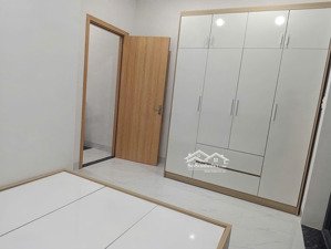 cho thuê nhà trệt lầu #2phòng ngủ sẵn nội thất sân xe hơi gần ubnd hiệp thành giá 9tr /tháng