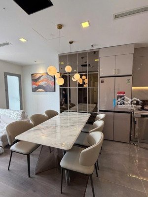 gấp bán hai phòng ngủ vinhomes tân cảng nt đẹp chỉ hơn 10 tỷ sổ sẵn