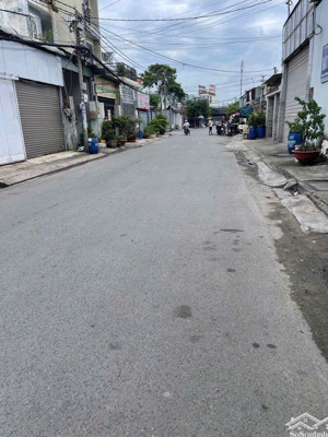 nhà 3 tầng, ngang 5m, chủ vay ban 5ty