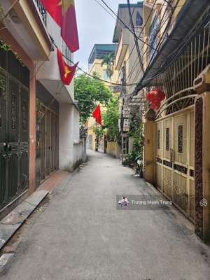 xuất sắc! trường chinh,ô tô dừng đỗ cách 200m,kinh doanh tốt,ngõ rộng.gần dh y hà nội, nhà mới.