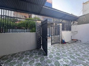 hàng hiếm phước long mặt tiền lê văn, cách biển 400m, gần trường, chợ