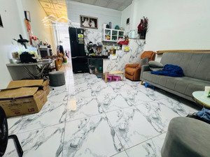 nhà mặt tiền đường mể cốc p15 q8