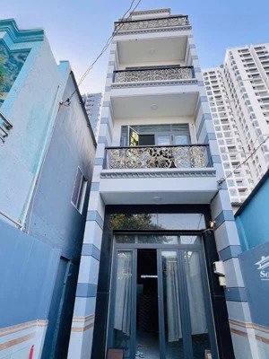 bán nhà 4 tầng lầu 68m2, nhà mới xây chắc chắn kiên cố ngay trung tâm q8 5,3t