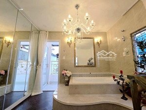 hẻm 16 nguyễn thiện thuật - trường th phan đình phùng