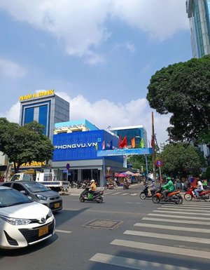 10x30 2 lầu góc 2 mặt tiền siêu đẹp phan đăng lưu, q. bình thạnh