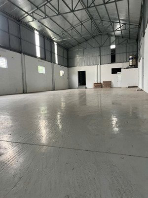 cho thuê kho 400m, khá mới , mt 9m, rb, chính chủ, giá 26tr