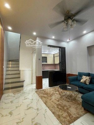 chính chủ bán gấp nhà mới phố kim ngưu 48m2, 4 tầng, ngõ 3 gác nông, giá 7.68 tỷ
