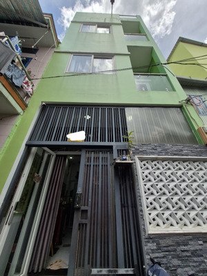 nhà đẹp q4- hẻm 3m- 30m2 - 4 lầu đúc ko qh- chỉ 4 tỷ nhỉnh